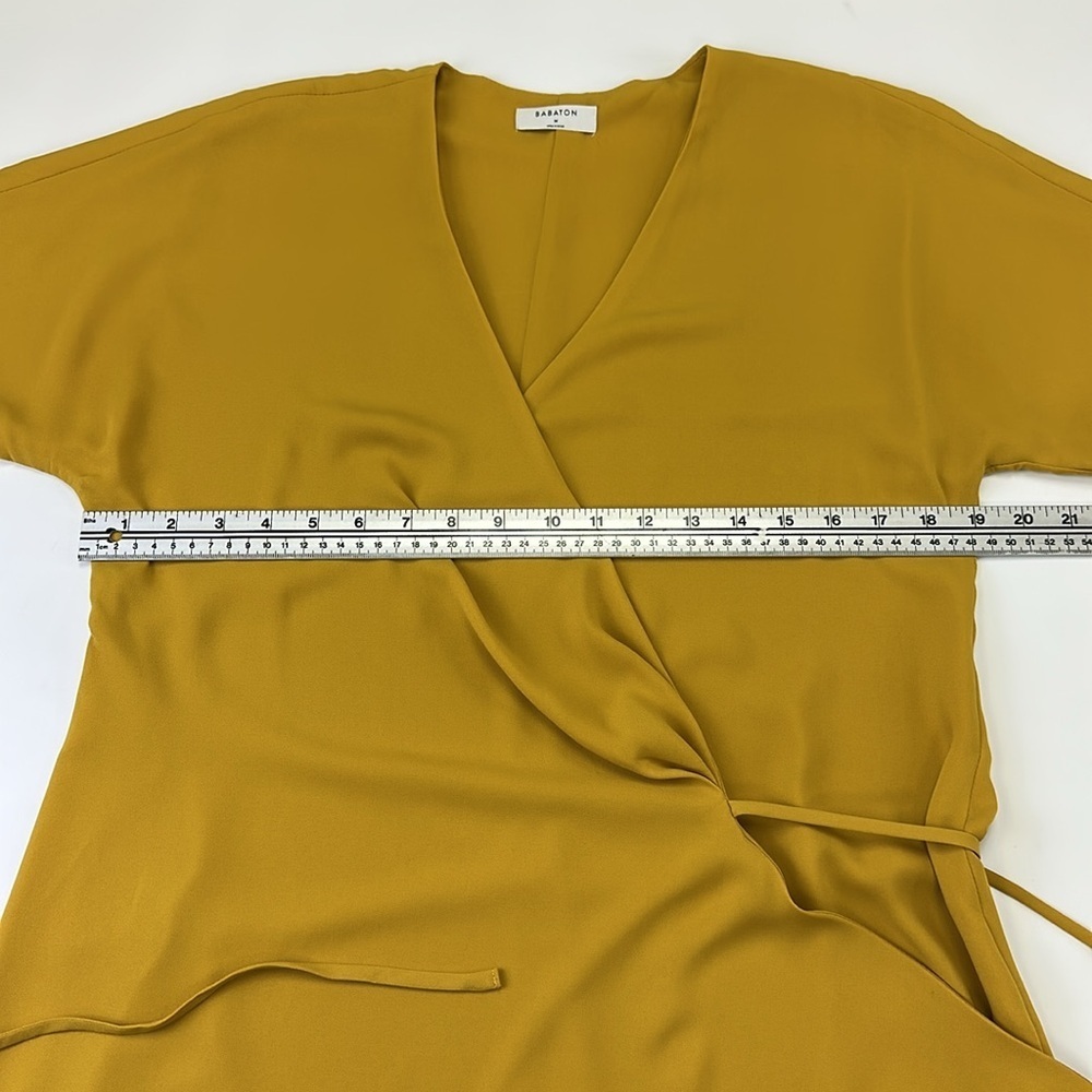 Aritzia Babaton Wallace wrap dress short sleeve vneck Minimalist workwear Brunch - Picture 4 of 10